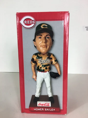 2017 Homer Bailey Camo Bobblehead Cincinnati Reds Camouflage military Cover
