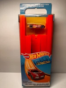 Hot Wheels 2018 15ft Car and Track Pack Spring Roadster Collectible Rare Set - Picture 1 of 8