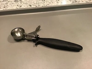 Hamilton Beach kommerzieller 1 Unze Eisportionierer Edelstahl Modell A4561 #30 - Bild 1 von 5