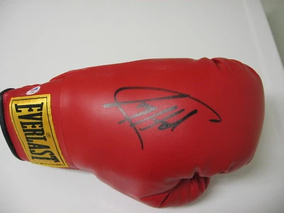 Authentic Larry Holmes signed boxing Glove - PSA/DNA verified - Image 1 of 4