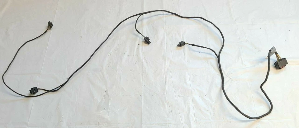 BMW 550I E60 2008 2009 2010 - Arnés de cableado del parachoques trasero Foto 1 de 4