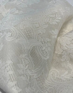Tela de encaje marfil vintage patrón floral y cachemir 60" X 52" costura artesanal - Imagen 1 de 3