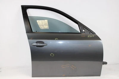 BMW 530i 2004-2007 puerta delantera derecha lado del pasajero OEM 41515A2A3A6 Foto 1 de 4
