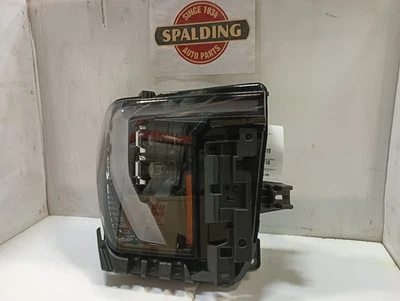 85720422 Faro derecho pasajero LED de 2024 GMC Sierra 2500 11440248 Foto 1 de 4