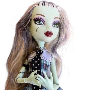 Monster High Frankie Stein 2008 First Wave G1 Original Outfit Mattel  - Picture 1 of 7
