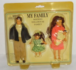 Vintage MY FAMILY 4 Puppen Set MODERN DOLLHOUSE FAMILY Town Square Miniatures 1:12 - Bild 1 von 8