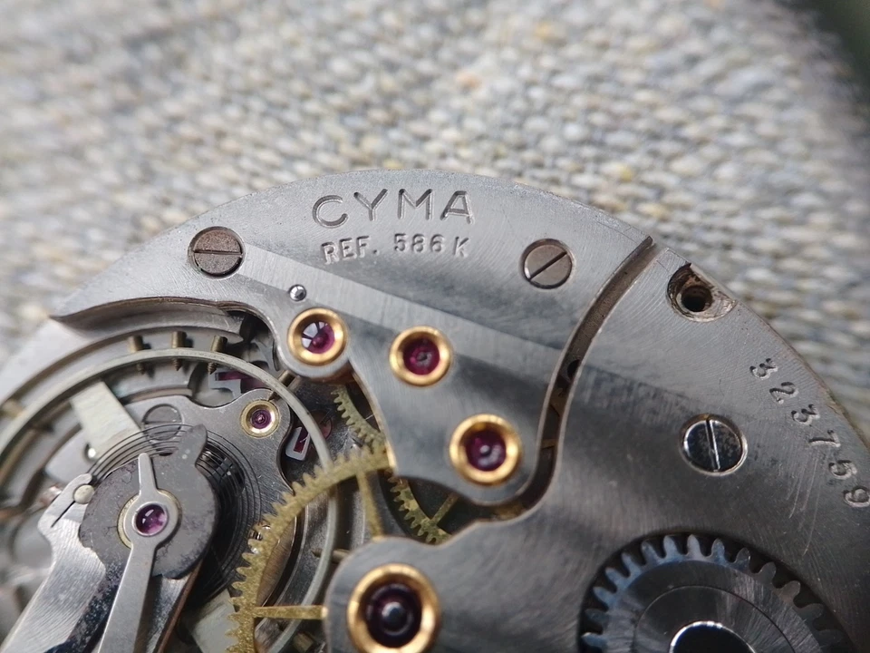 CYMA REF.586K MOVEMENT WITH DIAL, HANDS AND CROWN - Image 1 of 4