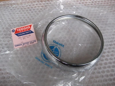 YAMAHA AS2 AS2C YAS1 AS1 AS1C 183-84315-01 LLANTA LUZ DE CABEZA GENUINA NOS  Foto 1 de 4