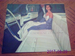 1960 Cadillac Sales Brochure - Original - Picture 1 of 3