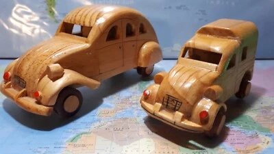 Lot de 2 Voitures en bois Fait main 2cv Coccinelle et Citroën CV6/Voir descripti - Photo 1/4