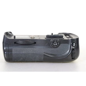 Meike MK-D800S Battery Pack for Nikon D800 Camera - Hand Grip - Picture 1 of 5