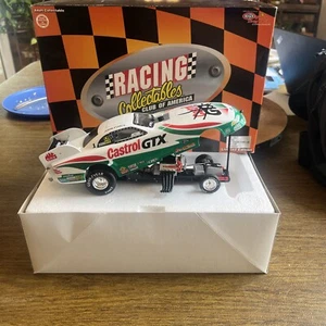 John Force SIGNED 1997 Castrol GTX Mustang Funny Car 1/24th RCCa - Picture 1 of 9