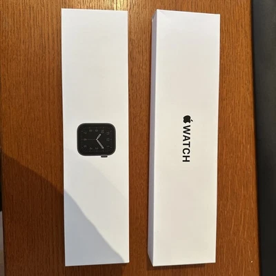 Apple Watch SE 44mm GPS + LTE Aluminium — Space Grau - Bild 1 von 4