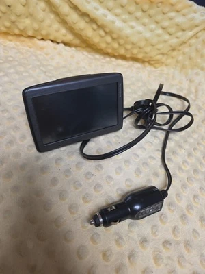 TomTom Via 5" GPS Navigation System 4EQ50-Z1230 Bundle w/ Charger & Mount - Image 1 of 4