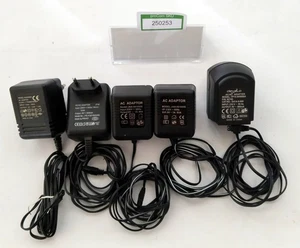 Netzteil / Ladegerät / Devolo / 9V-800mA / 9V-1A / 230V -50Hz - Afbeelding 1 van 4