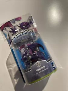 NEW Skylanders Spyro CYNDER Blister Sealed Nintendo Playstation Figure - Picture 1 of 2