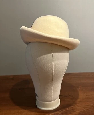 Vintage 1950s Cream wool felt soft wide brim Women’s hat Feather Mr K Originals - Image 1 of 4