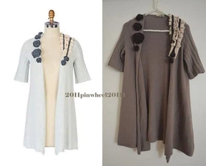 Suéter S Raro Anthropologie Polilla Flor Apliques Marrón "Falling Skies Cardigan" - Imagen 1 de 9