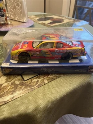 2002 Winners Circle Goodwrench 3 Dale Earnhardt Peter Max Scheme 1:24 Scale - Image 1 of 4