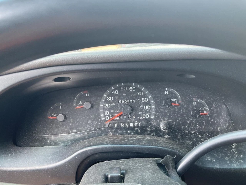 Speedometer Cluster MPH Thru 3/19/00 Fits 99-00 FORD E150 VAN 4918723 Foto 1 de 4