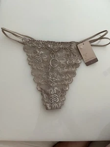 Gillian O’Malley Lace Nude Panties THONG-string. NWT Large Vintage Y2K - Picture 1 of 4