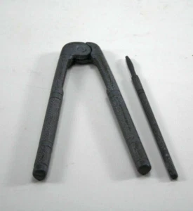 Vintage 5" Nut Cracker and matching pick - Picture 1 of 2