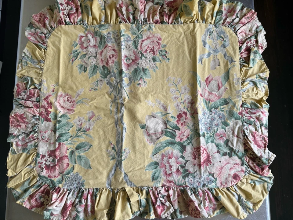 Suavemente Desteñido DE COLECCIÓN Ralph Lauren Evelyn Amarillo Floral Estándar Volantes Falsa Foto 1 de 4
