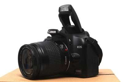 Canon EOS 1000D 10,1 MP DSLR mit Canon EF 28-80mm Objektiv Live View + Zub .. - Bild 1 von 4