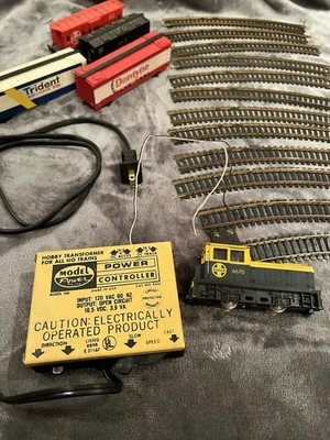 Controlador de alimentación HO FUNCIONA con 12 piezas de pista. Interruptor diésel & Santa Fe Foto 1 de 4