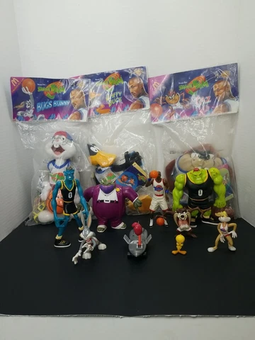 Vintage Space Jam Michael Jordan  Lot of Action Figures 1996 w/3 MCD Plush Cover