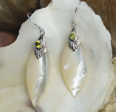 Vintage Design Ohrringe Perlmutt Natur Blatt 925er Silber Peridot Grün Verspielt - Bild 1 von 4