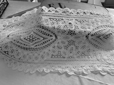 Linge ancien Chemin De Table Napperon Dentelle Aux Lacets Napoleon lll 1800/1900 - Photo 1/4
