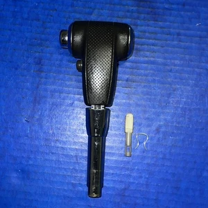 2005-2012 NISSAN XTERRA PATHFINDER FRONTIER GEAR Shifter Knob Black Rubber - Picture 1 of 3