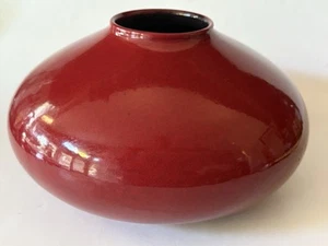 Pier 1 Amano Red Low Wide Round Vase Made In Germany Exc. Cond. Ships FREE!! - Picture 1 of 7