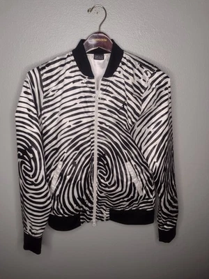 Chaqueta Nike Jordan Mujer Mariposa Pulgar Estampado Dedo Mediana Negra Blanca B9 Foto 1 de 4
