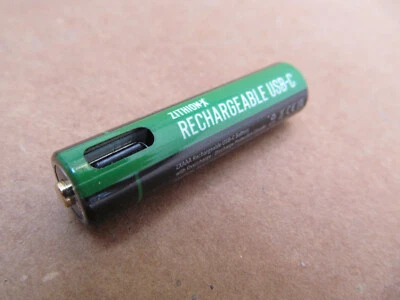 Coast Zithion-X 1.5V AAA Size Lithium Li-ion USB-C rechargable battery 750mAh - Image 1 of 4