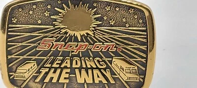 Hebilla de cinturón vintage SSX-1232 de latón macizo “Leading The Way” edición limitada Foto 1 de 4