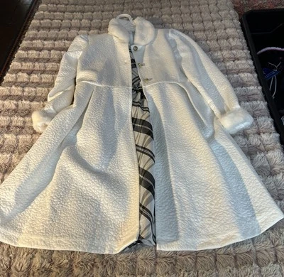 Tahari 2 Piece  Fancy dress Size 8 Long Coat With Sleeveless Dress - Image 1 of 4