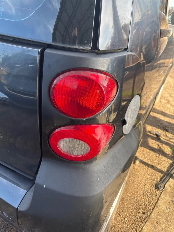 Tail Light Assembly SMART FORTWO Right 08 09 10 11 12 13 14 15 16 - Image 1 of 1
