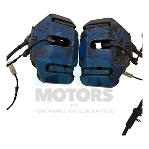 BMW E92 E93 M3 Front Calipers with Carrier Pair 2283361, 2283362 - Picture 1 of 21