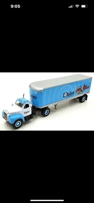 老式 Daisy Red Ryder 1960 Mack B-61 拖拉机拖车 1/34 比例压铸模型 — 第 1/4 张图片