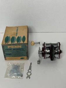 Vintage Penn Peer Monofil 209MS Level Wind Fishing Reel Original Box Extras - Picture 1 of 15
