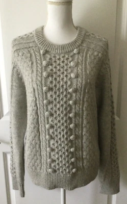 J. Suéter Pescador Crew Grueso Cable Pom Pom~Gris~Mezcla Suave Lana de Cordero~L~NUEVO CON ETIQUETAS Foto 1 de 4