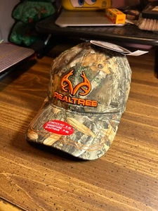 Realtree™ ~ Neon REALTREE & Antler Camo Hat ~ Stretch Fit Sz S-M ~ BOX SHIPPED - Picture 1 of 10