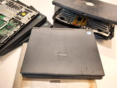 lot of 7 | IBM 51 R50 R40p | Dell C840 | Winbook FX | Toshiba PT810U - PARTS - Image 1 of 4