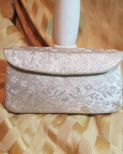 Hübsche Vintage Clutch, Ivory Floral Hochzeit/Abschlussball - Bild 1 von 4