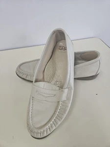 SAS Women's Size 7 M Shoes Beige Leather Comfort Moc Toe Loafers Walking Casual - Picture 1 of 8