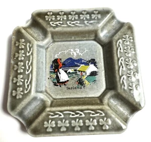 Vintage Ashtray Wade Irish Pottery four Slot Ashtray Country Scene And Clovers - Picture 1 of 9