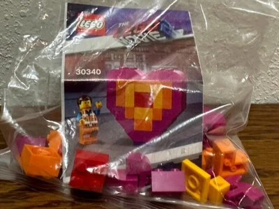 LEGO 30340 Emmet's 'Piece' Offering polybag - Used (100% Complete) - Image 1 of 2