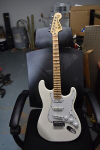 WHITE Fender Stratocaster Project Guitar Needs Fixed